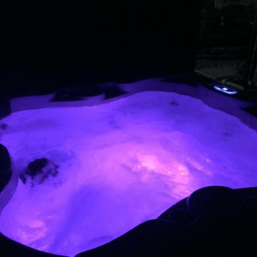 فيلا Saving Grace With Private Hot Tub Bawdeswell المظهر الخارجي الصورة